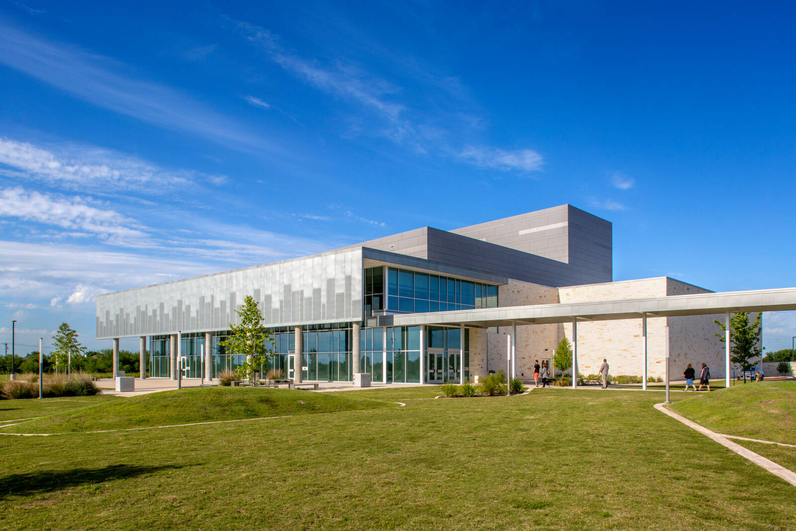 Cedar Ridge High School Auditorium - Swisspearl